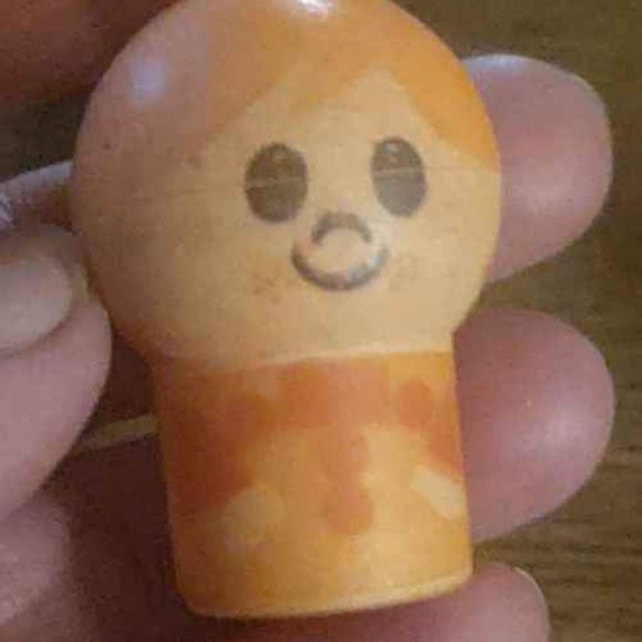 Vintage Mattel 1974 Putt Putt Train Engine, 2 Cars, and 3 People - Picture 4 of 8